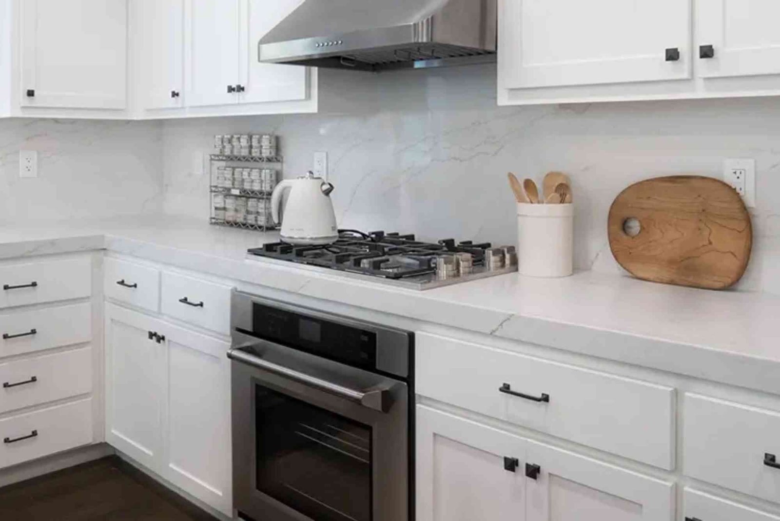 Cabinet Painters in Warwick, NY